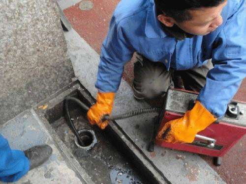 贵南疏通下水道